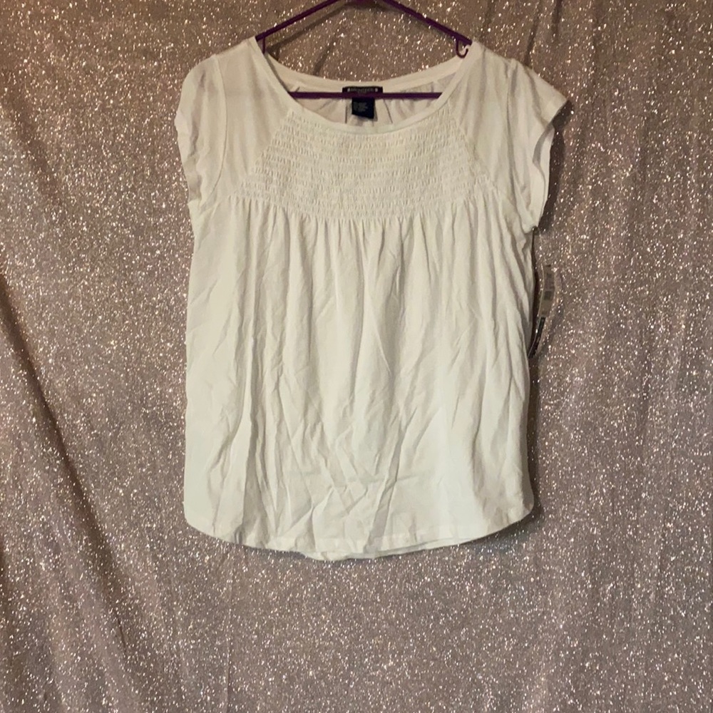 New with tags white petite short sleeve shirt